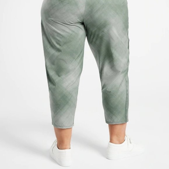 Athleta Nolita Slim Tapered Printed Crop Pant size 16 Grey - Picture 7 of 10